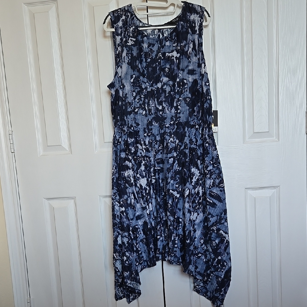 Elegant Blue Patterned Dress